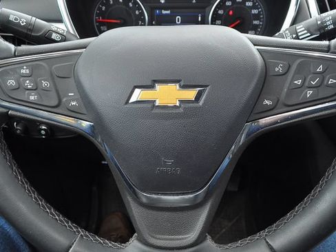 Used 2023 Chevrolet Equinox LT AWD/4WD image 29