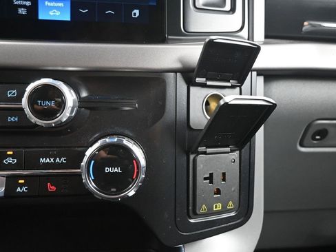 Used 2024 Ford F150 Lightning XLT image 11