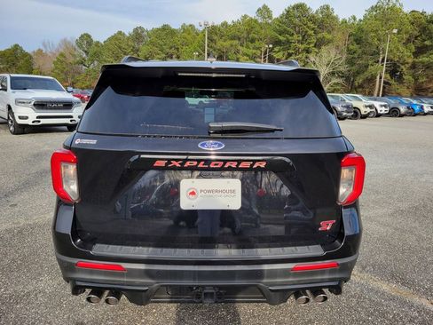 Used 2022 Ford Explorer ST w/ Equipment Group 401A image 4