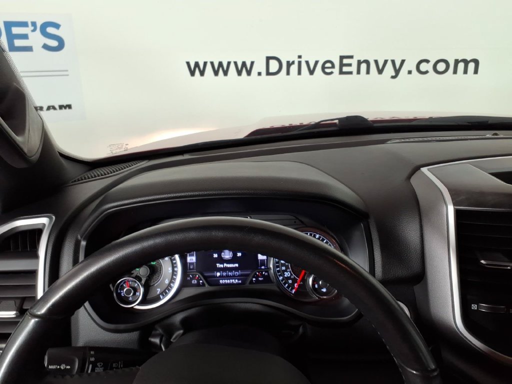 Used 2022 RAM 1500 Big Horn AWD/4WD image 24