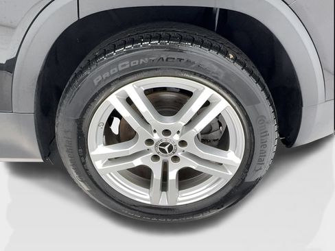 Used 2021 Mercedes-Benz GLB 250 4MATIC w/ Premium Package image 5