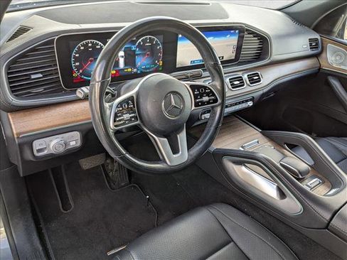 Used 2021 Mercedes-Benz GLS 450 4MATIC image 10