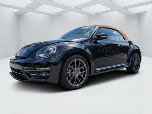 Used 2019 Volkswagen Beetle 2.0T S FWD image 7
