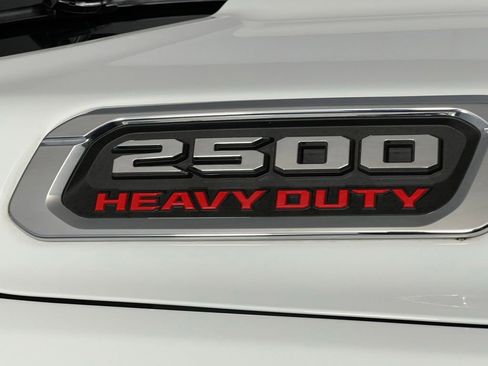 Used 2024 RAM 2500 Big Horn w/ Sport Appearance Package image 9