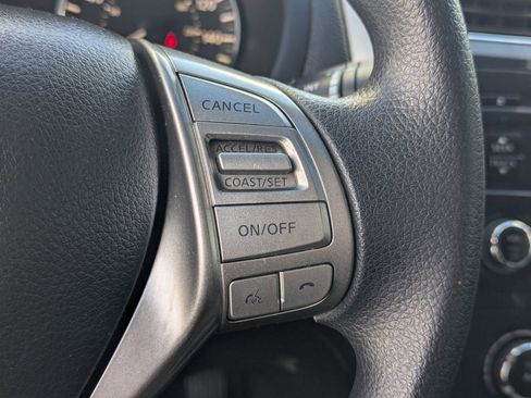 Used 2015 Nissan Altima 2.5 S w/ Power Driver Seat Package FWD image 18