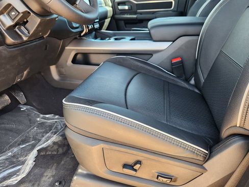 New 2026 RAM 3500 Laramie AWD/4WD image 7