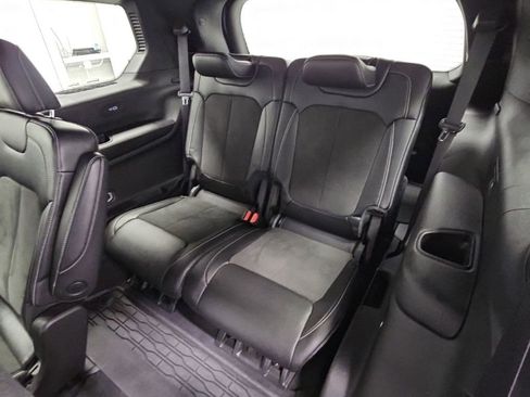 Used 2024 Jeep Grand Cherokee L Laredo RWD image 29