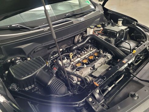 Used 2018 Chevrolet Equinox LT image 36