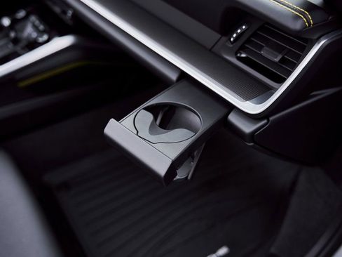 Used 2025 Porsche 911 Turbo S image 39