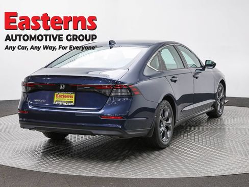 Used 2023 Honda Accord EX image 5