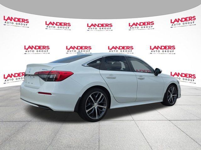 Used 2023 Honda Civic Touring image 3