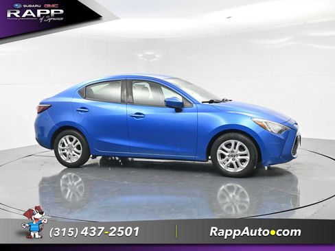 Used 2017 Toyota Yaris iA FWD image 3