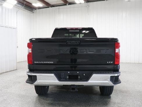 Used 2020 Chevrolet Silverado 2500 LTZ image 5