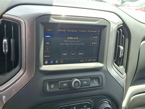 Used 2020 Chevrolet Silverado 1500 Custom w/ Custom Value Package AWD/4WD image 16