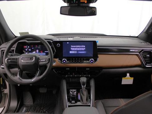 New 2026 GMC Canyon AT4 w/ Technology Plus Package AWD/4WD image 27
