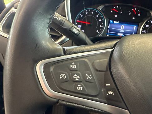 Used 2023 Chevrolet Equinox LT AWD/4WD image 25