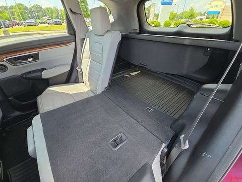 Used 2018 Honda CR-V Touring image 16