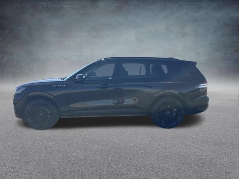 Used 2025 Lincoln Aviator Reserve w/ Equipment Group 201A AWD/4WD image 7
