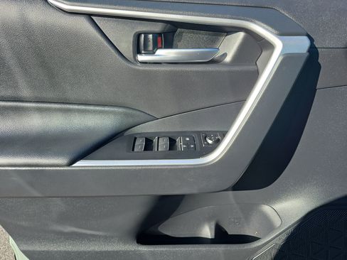 Used 2023 Toyota RAV4 XLE Premium image 24