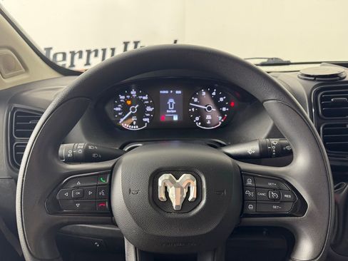 Used 2024 RAM ProMaster 2500 w/ Convenience Group FWD image 13