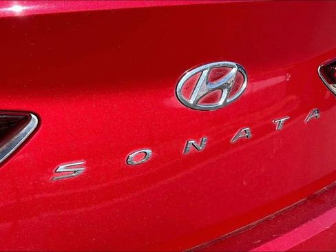 Used 2018 Hyundai Sonata Limited image 8