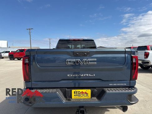 New 2026 GMC Sierra 3500 Denali Ultimate AWD/4WD image 6