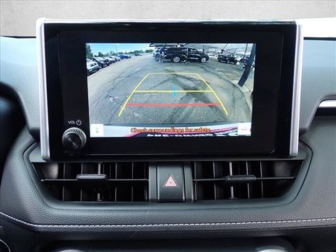 Certified 2025 Toyota RAV4 XLE AWD/4WD image 17
