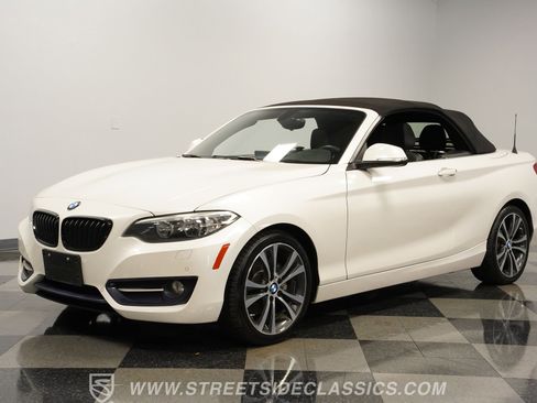 Used 2017 BMW 230i Convertible image 5