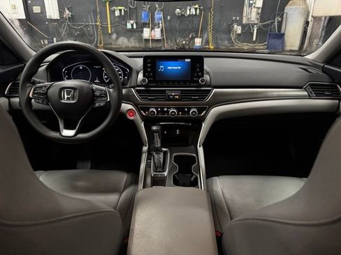 Used 2020 Honda Accord LX image 18