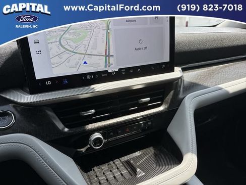 Used 2025 Ford Explorer Platinum w/ Ultimate Package AWD/4WD image 27