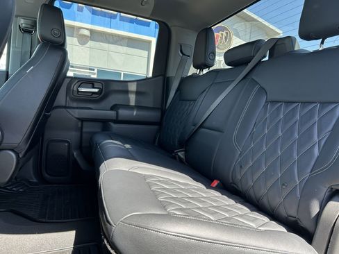 Used 2025 Chevrolet Silverado 1500 Custom Trail Boss w/ Turbomax Blackout Package image 14