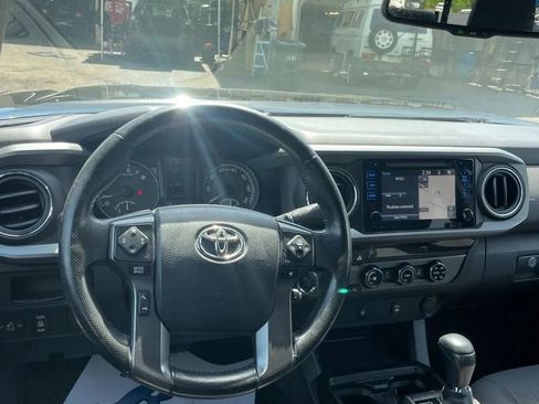 Used 2016 Toyota Tacoma TRD Off-Road w/ Towing Package AWD/4WD image 20