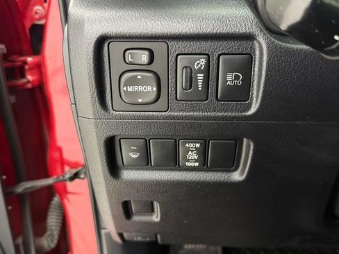 Used 2021 Toyota 4Runner SR5 AWD/4WD image 15