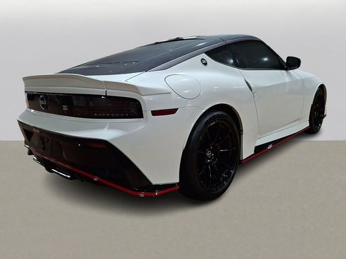 Used 2025 Nissan Z NISMO w/ Floor Mat Package image 5