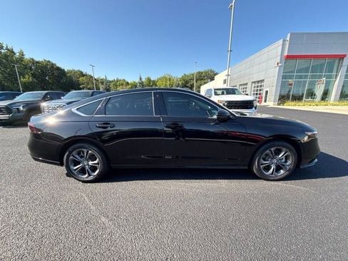 Used 2025 Honda Accord EX-L image 12