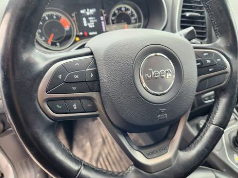 Used 2020 Jeep Cherokee Latitude w/ Quick Order Package 26F North image 17