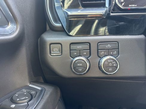 Used 2024 GMC Sierra 1500 Elevation image 23