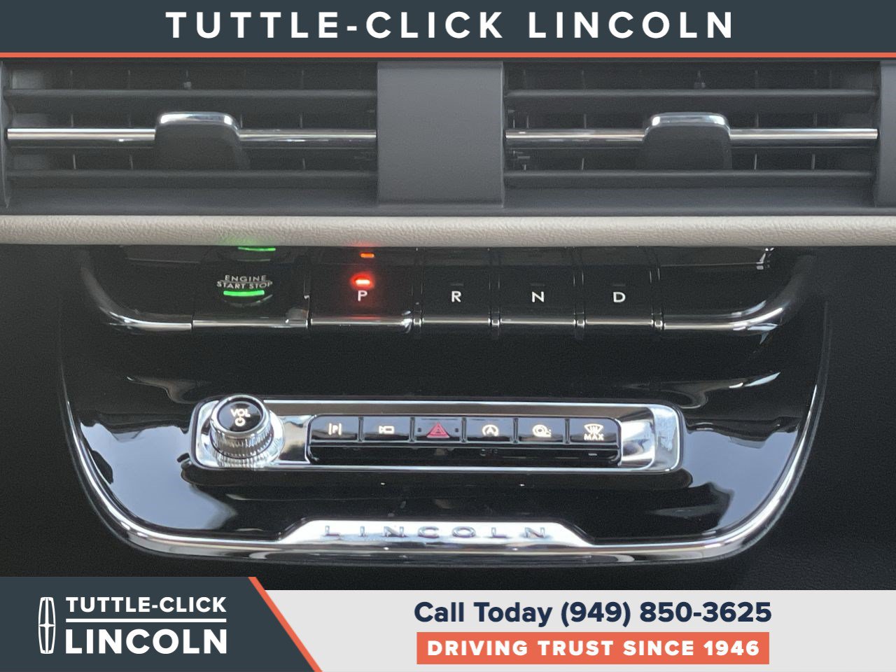 New 2025 Lincoln Corsair Reserve w/ Equipment Group 202A FWD image 13