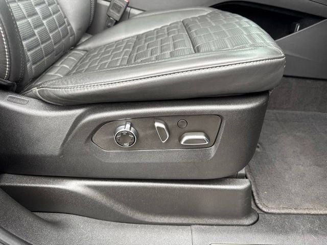 Used 2023 Cadillac Escalade ESV V AWD/4WD image 31