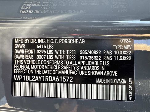 Used 2024 Porsche Cayenne S image 42