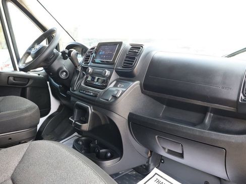 Used 2024 RAM ProMaster 2500 w/ Convenience Group FWD image 29