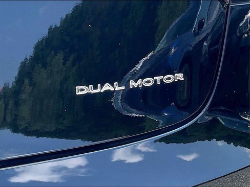 Used 2022 Tesla Model 3 Long Range AWD/4WD image 8
