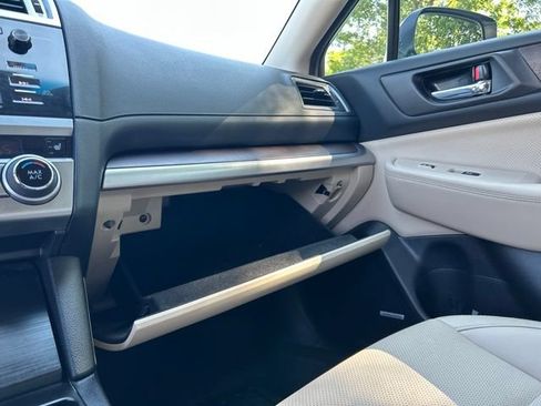 Used 2016 Subaru Outback 2.5i Limited AWD/4WD image 82