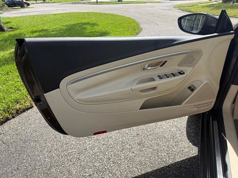 Used 2014 Volkswagen Eos Komfort FWD image 10