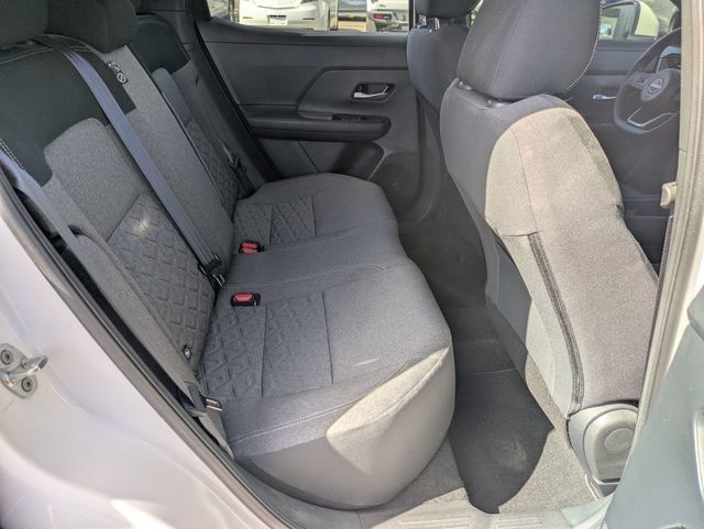 Used 2025 Nissan Kicks SV FWD image 26