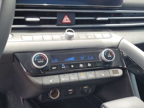 Certified 2023 Hyundai Elantra SEL w/ Convenience Package FWD image 19