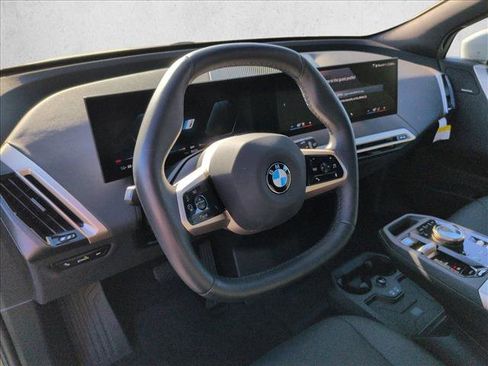 Used 2026 BMW iX xDrive60 AWD/4WD image 10