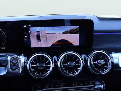 New 2026 Mercedes-Benz GLB 250 4MATIC image 25