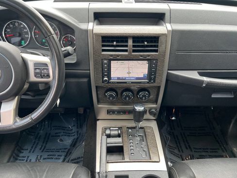 Used 2012 Jeep Liberty Limited Jet w/ Comfort/Convenience Group AWD/4WD image 33