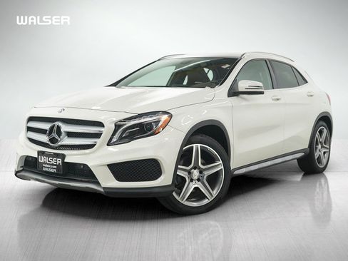 Used 2015 Mercedes-Benz GLA 250 4MATIC image 1